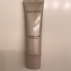 Laura mercier tinted moisturizer